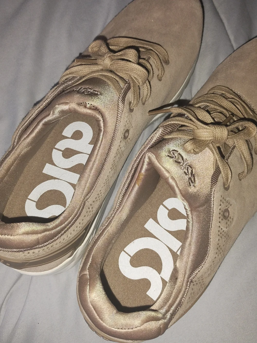 ASICS Men's Taupe Suede Low-Profile Sneakers with Cream Sole